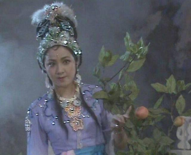 金鼻白毛老鼠精 快懂百科