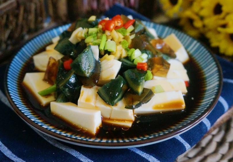松花蛋拌豆腐 快懂百科