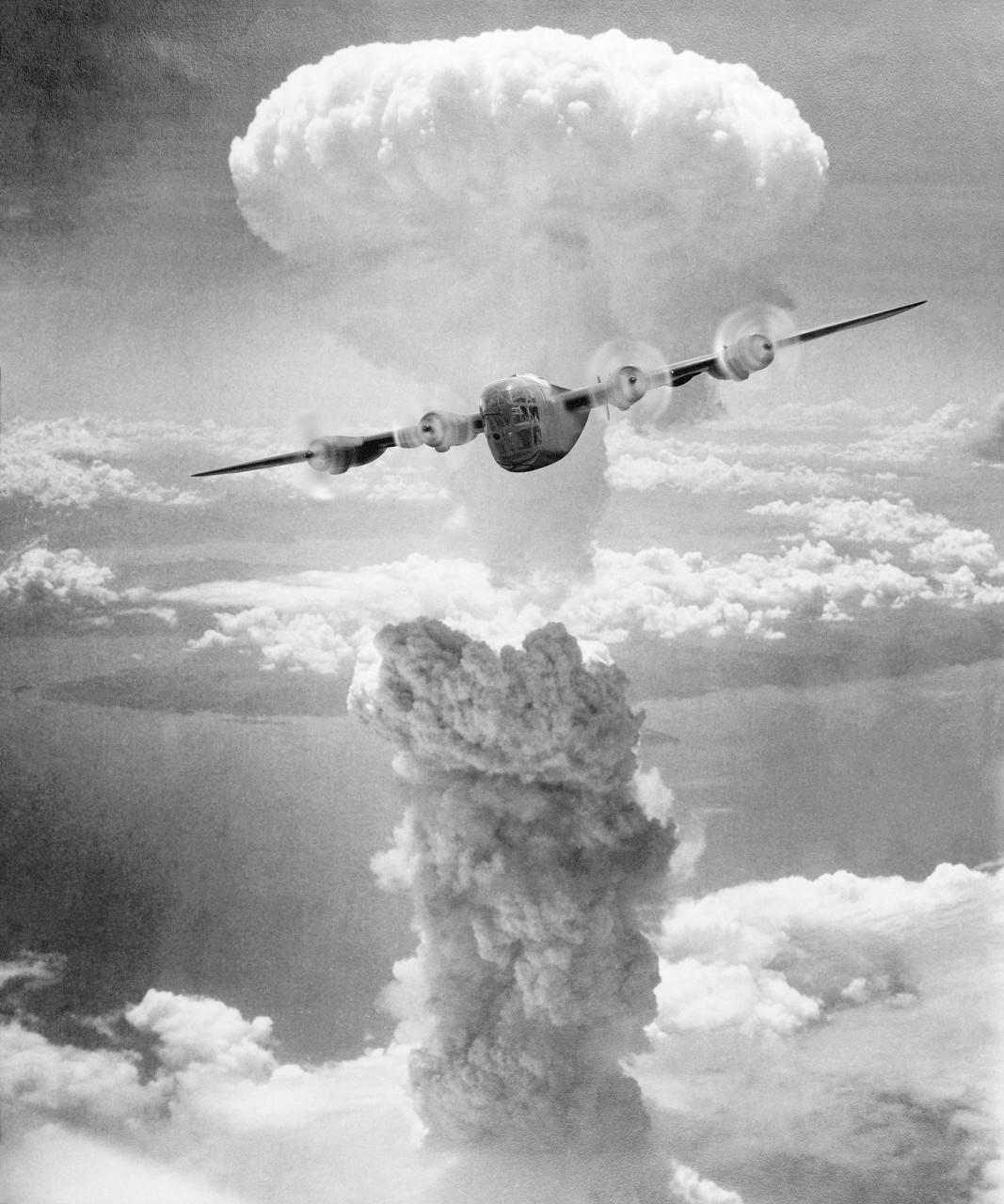 第二次世界大战末期，美国为什么要投放原子弹？ - 知乎