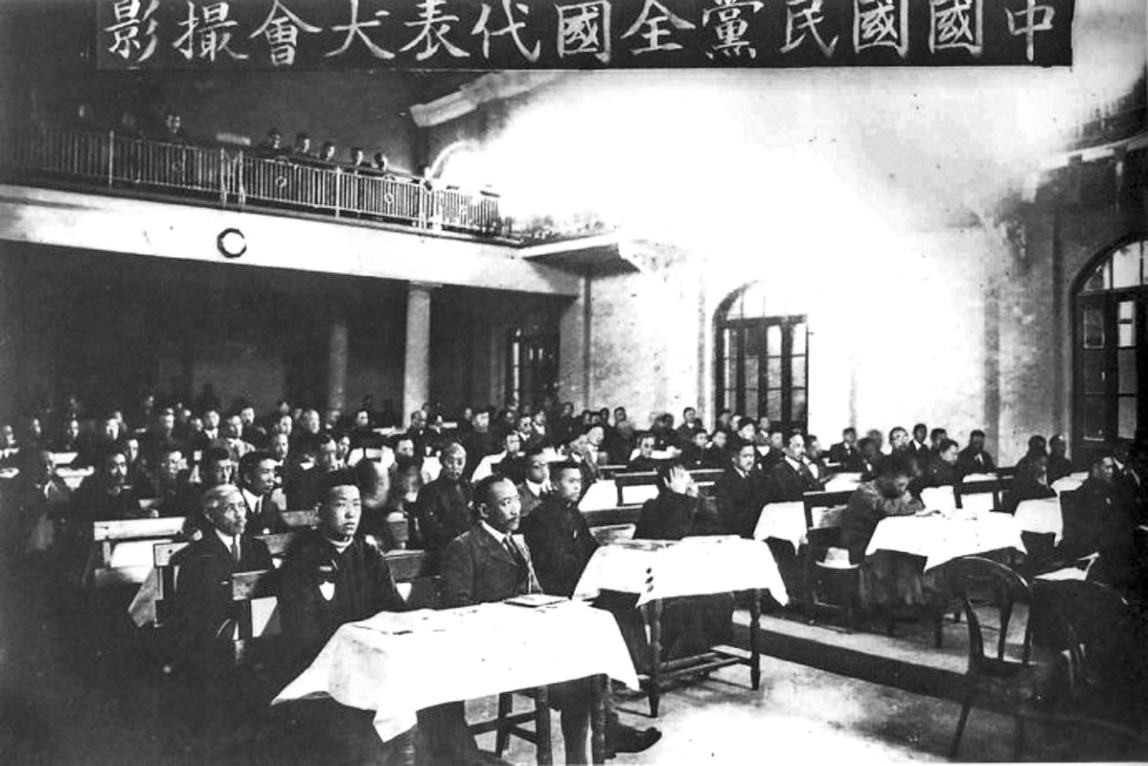 1954年第一届全国人民代表大会在北京召开 宣布了什么？-1954年我国在北京召开了第一届全国人民代表大会。这次...